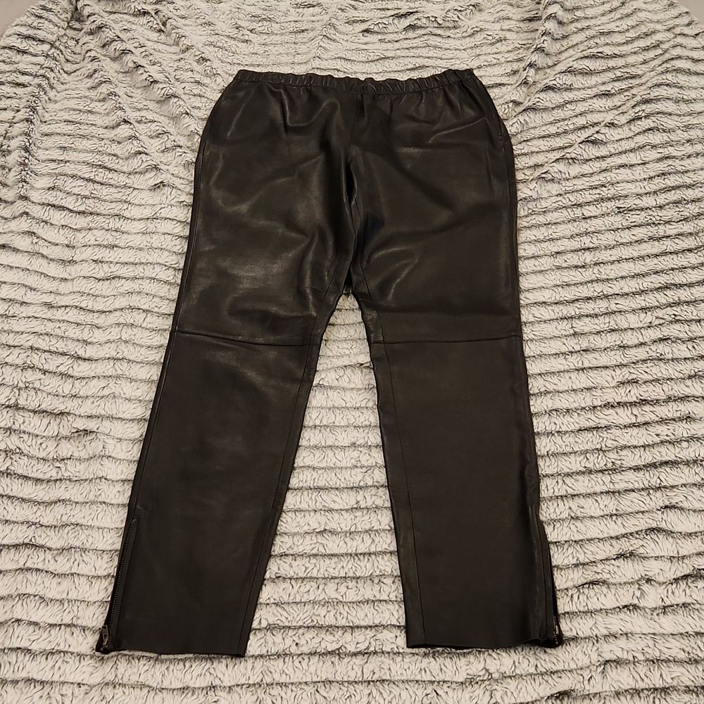 Buttery soft lamb leather Maliparmi pants size 44 (US 8 or L), new without tags!